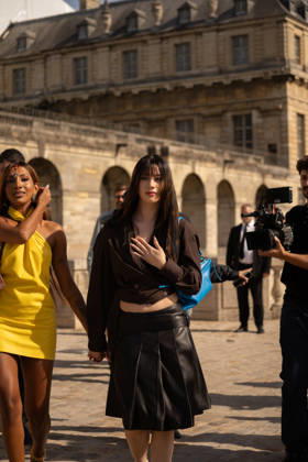 IPA89218085 - Paris, France, October 2, 2026. Guests arrive at the LOEWE Spring Summer 2027 show during Paris Fashion Week. Copyright: xGINEVRAxFATARELLAx xx IPA89218085