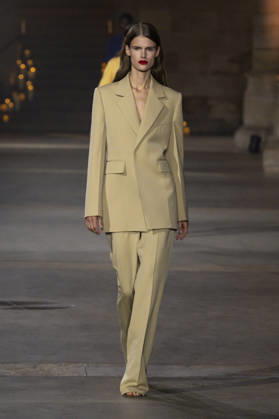 Victoria Beckham Women s Ready-to-Wear Spring Summer 2027 Collection Fashion Show during Paris Fashion Week, on October 2, 2026, in Paris, Bestimage Victoria Beckham Fashion Show Women s Ready-to-Wear Spring Summer 2027 Collection during Paris Fashion Week, on October 2, 2026, in Paris, France Paris France Copyright: xAgencex xBestimagexAgencex xBestimagex