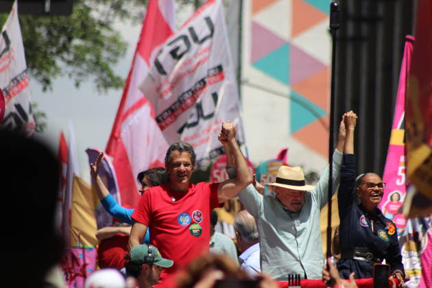 SaO PAULO, SP - 03.10.2026: CAMINHADA REuNE LULA E HADDAD EM SP - President and candidate for re-election Luiz Inacio Lula da Silva participates this Saturday (3), alongside Fernando Haddad, Simone Tenet and Marina Silva in a campaign walk on Avenida Paulista, in Sao Paulo. x3024128x Angà licaxAlves