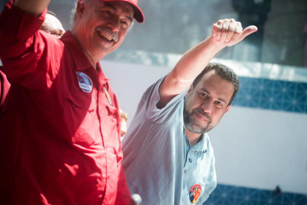 SaO PAULO, SP - 03.10.2026: CAMINHADA REuNE LULA E HADDAD EM SP - President and candidate for re-election Luiz Inacio Lula da Silva participates this Saturday (3), with Fernando Haddad, Simone Tebet and Marina Silva in a campaign walk on Avenida Paulista, in Sao Paulo. In the photo, Guilherme Boulos. x3024140x VincentxBosson