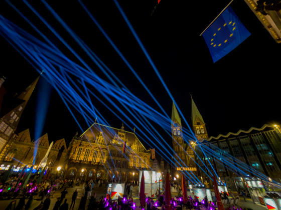 Celebrating German Unity Day in Bremen: German Unity Day 2026 Celebrations, Bremen, October 3, 2026, Bremen, public festival, Fanta Vier concert, illuminations along the Schlachte, light show in Bremen, Germany, October 3, 2026 Fanta4 + Illumination HB 3.10.26 LR-6338