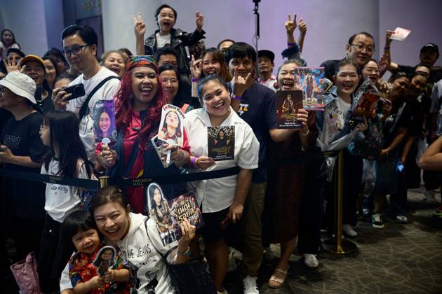 October 4, 2026, Bangkok, Thailand: BANGKOK, THAILAND, OCTOBER 4, 2026: Thai singer and guitarist Nene Royal takes part in a victory parade through central Bangkok following her win on Season 21 of America s Got Talent. The 16-year-old, who became the first Thai contestant to win the competition, was welcomed by fans during the Welcome NENE ROYAL: Win The World for Thailand celebration organized by Siam Piwat and private-sector partners. The parade began at Siam Paragon and travelled through central Bangkok before returning to the shopping complex for a welcome event. Bangkok Thailand - ZUMAq101 20261004_zna_q101_035 Copyright: xWatsawatxKoktabtimx