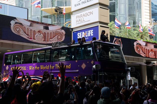 October 4, 2026, Bangkok, Thailand: BANGKOK, THAILAND, OCTOBER 4, 2026: Thai singer and guitarist Nene Royal takes part in a victory parade through central Bangkok following her win on Season 21 of America s Got Talent. The 16-year-old, who became the first Thai contestant to win the competition, was welcomed by fans during the Welcome NENE ROYAL: Win The World for Thailand celebration organized by Siam Piwat and private-sector partners. The parade began at Siam Paragon and travelled through central Bangkok before returning to the shopping complex for a welcome event. Bangkok Thailand - ZUMAq101 20261004_zna_q101_045 Copyright: xWatsawatxKoktabtimx