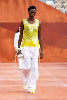 PFW Lacoste - Runway LZ A model walks the runway during the Lacoste Womenswear Spring Summer 2027 show as part of Paris Fashion Week on October 4, 2026 at Roland Garros in Paris, France. Photo by Laurent Zabulon ABACAPRESS.COM Copyright: xZabulonxLaurent ABACAx