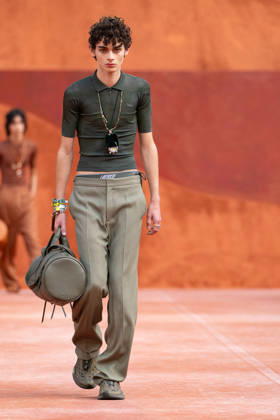 PFW Lacoste - Runway LZ A model walks the runway during the Lacoste Womenswear Spring Summer 2027 show as part of Paris Fashion Week on October 4, 2026 at Roland Garros in Paris, France. Photo by Laurent Zabulon ABACAPRESS.COM Copyright: xZabulonxLaurent ABACAx