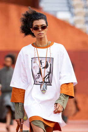 PFW Lacoste - Runway LZ A model walks the runway during the Lacoste Womenswear Spring Summer 2027 show as part of Paris Fashion Week on October 4, 2026 at Roland Garros in Paris, France. Photo by Laurent Zabulon ABACAPRESS.COM Copyright: xZabulonxLaurent ABACAx