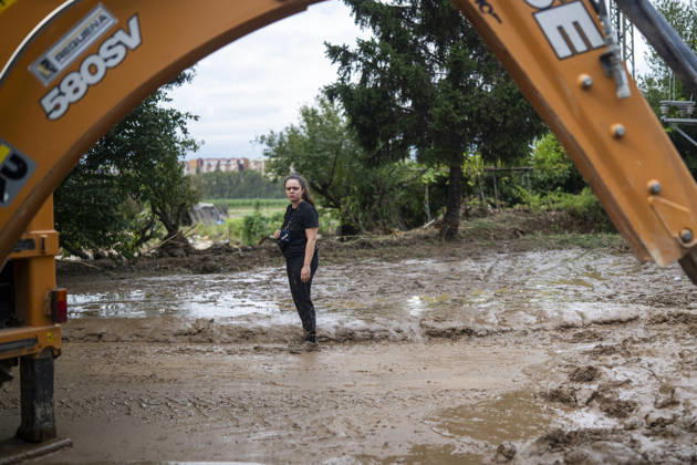 Heavy rains in Catalonia leave two dead and the Besòs River at risk of flooding. Residents clean up the mud that has accumulated in the streets and homes due to the torrential rains, on October 4, 2026, in Montornès del Vallès, Barcelona, Catalonia, Spain. The storm hitting Catalonia has left two people dead in the region. The president of the Generalitat, Salvador Illa, reported the death in Tordera of a 75-year-old man, who was at a campground when a wall reportedly collapsed on him. The second victim is a person who had been reported missing and was found in Montornès del Vallès. Emergency services are searching for another missing person in Riera de Pineda de Mar. The rains and storms have put eleven autonomous communities on alert thi Copyright: xLorenaxSopênax 7820133