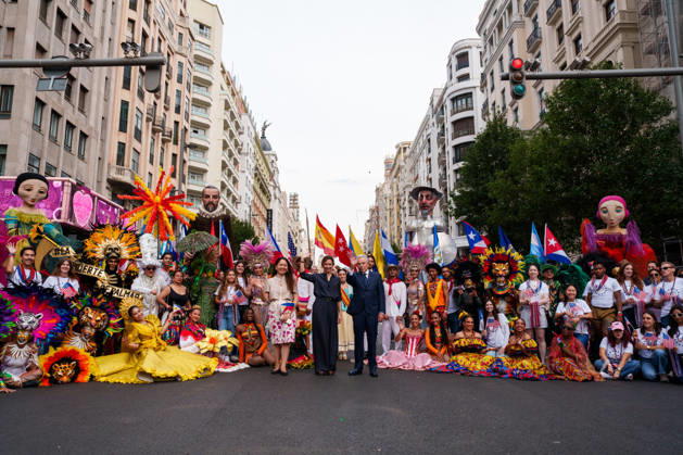 Ayuso Attends the Hispanic Heritage Parade in Madrid Group photo taken during the Hispanic Heritage Parade on October 4, 2025, in Madrid, Spain. For the third consecutive year, the Hispanic Heritage Parade wound its way down Gran Vía, with the largest display to date. Twenty countries from the Americas, plus the United States, Equatorial Guinea, the Philippines, Guam, and the Northern Mariana Islands, were the stars of this year’s event. OCTOBER 4, 2026 Madrid, Spain Copyright: xMatiasxChiofalox 7820171