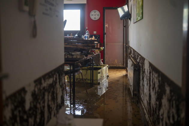 2 people killed as heavy rain hits parts of Spain BARCELONA, SPAIN - OCTOBER 4: An interior view of flooded house as floodwaters submerge streets following severe torrential rainfall in Montornes del Valles, Barcelona, Spain on October 4, 2026. Heavy rains triggered widespread flooding across Catalonia, leaving at least two people dead and one missing as emergency services responded to widespread disruptions. Lorena Sopena Lopez Anadolu Barcelona Spain. Editorial use only. Please get in touch for any other usage.  Copyright: x2026xAnadoluxLorenaxSopenaxLopezx