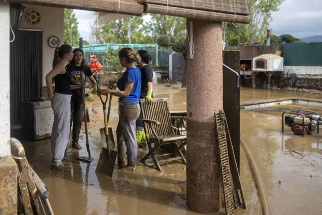 2 people killed as heavy rain hits parts of Spain BARCELONA, SPAIN - OCTOBER 4: Floodwaters submerge streets following severe torrential rainfall in Montornes del Valles, Barcelona, Spain on October 4, 2026. Heavy rains triggered widespread flooding across Catalonia, leaving at least two people dead and one missing as emergency services responded to widespread disruptions. Lorena Sopena Lopez Anadolu Barcelona Spain. Editorial use only. Please get in touch for any other usage.  Copyright: x2026xAnadoluxLorenaxSopenaxLopezx