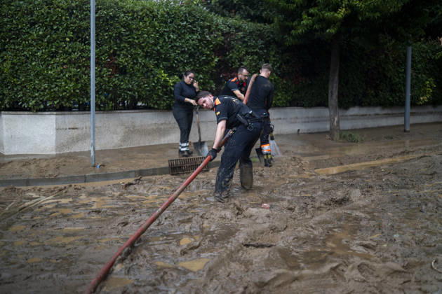 2 people killed as heavy rain hits parts of Spain BARCELONA, SPAIN - OCTOBER 4: Floodwaters submerge streets following severe torrential rainfall in Montornes del Valles, Barcelona, Spain on October 4, 2026. Heavy rains triggered widespread flooding across Catalonia, leaving at least two people dead and one missing as emergency services responded to widespread disruptions. Lorena Sopena Lopez Anadolu Barcelona Spain. Editorial use only. Please get in touch for any other usage.  Copyright: x2026xAnadoluxLorenaxSopenaxLopezx