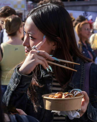 . 04 10 2026. London, United Kingdom. Japan Matsuri Trafalgar Square 2026. Japan Matsuri, The UK s biggest annual festival of Japanese culture and food, returns to Trafalgar Square, London. xMartynxWheatleyx xi-Imagesx IIM-27042-0011