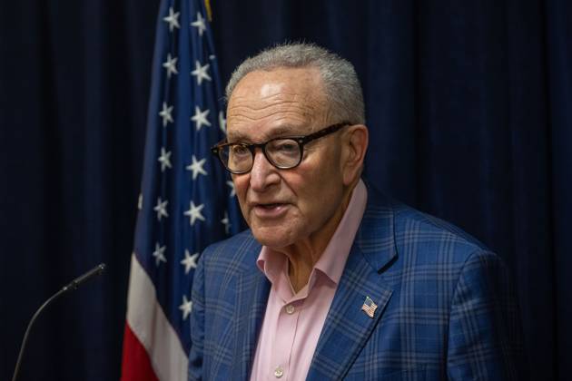 October 4, 2026, New York, New York, United States: U.S. Senator Chuck Schumer (D-NY) speaks.U.S. Senator Chuck Schumer (D-NY) calls for tighter rules and privacy safeguards around Flock Safety AI-powered license plate readers (ALPRs or LPRs), whose network has grown to more than 120,000 cameras across 49 states, according to the company, and continuously record passing vehicles movements without a warrant, probable cause, or even reasonable suspicion on October 04, 2026 in New York City. New York United States - ZUMAs197 20261004_aaa_s197_204 Copyright: xRonxAdarx