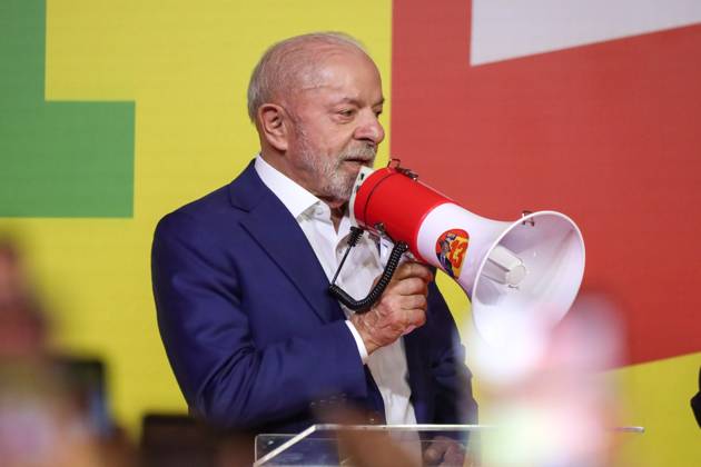 Lula s statement after the first round of the presidential election was decided. Sao Paulo, SP. 04.10.2026 - Elections-2026 - First statement by the president and candidate for re-election, Luiz Inacio Lula da Silva (PT) after the definition of the result of the first round of the election, at the Renaissance Hotel, on Paulista Avenue, central region of Sao Paulo, this Sunday, October 4, 2026.(Foto: Marina Uezima Brazil Photo Press Brazil Photo Press) INTERNATIONAL Sao Paulo Sao Paulo Brasil Copyright: xMarinaxUezimax