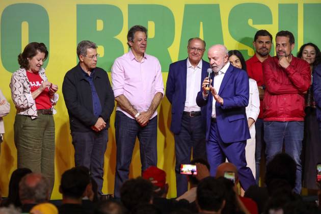 Lula s statement after the first round of the presidential election was decided. Sao Paulo, SP. 04.10.2026 - Elections-2026 - First statement by the president and candidate for re-election, Luiz Inacio Lula da Silva (PT) after the definition of the result of the first round of the election, at the Renaissance Hotel, on Paulista Avenue, central region of Sao Paulo, this Sunday, October 4, 2026.(Foto: Marina Uezima Brazil Photo Press Brazil Photo Press) INTERNATIONAL Sao Paulo Sao Paulo Brasil Copyright: xMarinaxUezimax