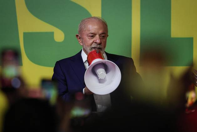 RECORD DATE NOT STATED Presidente Lula em coletiva de Imprensa SoO PAULO (SP), Oct. 4, 2026 POLITICS ELECTIONS President Luiz Inacio Lula da Silva at a press conference following the vote count and the confirmation of a runoff election on Sunday night (4). IMAGO Andre Pera Sao Paulo Brasil Copyright: xAndrexPerax