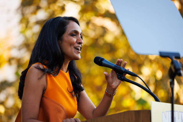 October 4, 2026, Los Angeles, California, USA: Los Angeles mayoral candidate NITHYA RAMAN speaks to her supporters during an event at Los Angeles Trade-Technical College in downtown Los Angeles on Sunday, Oct. 4, 2026. A recent poll by UC Berkeley indicates that Raman currently leads Los Angeles Mayor Karen Bass by 11 points, 39% to 28% Los Angeles USA - ZUMAt176 20261004_zsp_t176_019 Copyright: xJacksonxTammariellox