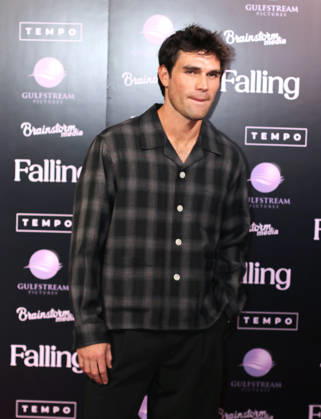 October 4, 2026, New York, Ny, United States: KJ Apa attends the New York Premiere of Falling . Held at The SAG-AFTRA Foundation Robin Williams Center in New York. Zuma Press. October 4, 2026. New York United States - ZUMAp281 20261004_zea_p281_015 Copyright: xPhotoxImagexPressx