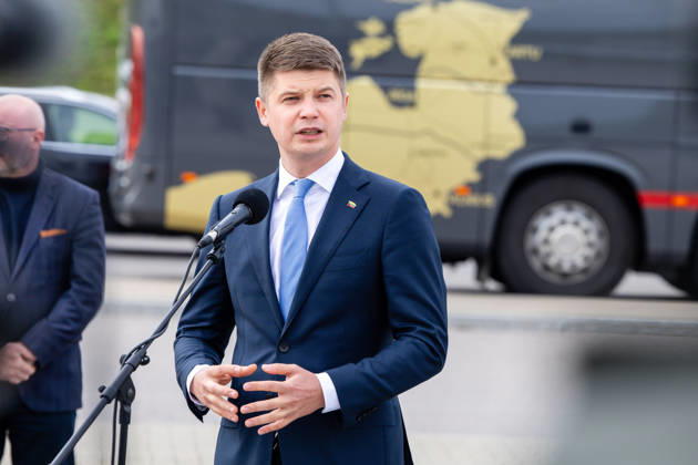 The meeting between Martynas Katelynas and Marcin Kierwinski at the Budzisko Border Control Point on October 5, 2026, in Budzisko Copyright: xTeodorasxBiliūnas BNSx