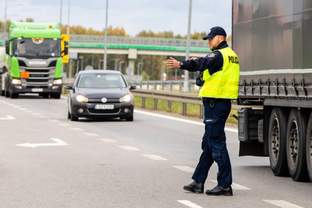 The meeting between Martynas Katelynas and Marcin Kierwinski at the Budzisko border checkpoint on October 5, 2026, in Budzisko Copyright: xTeodorasxBiliūnas BNSx