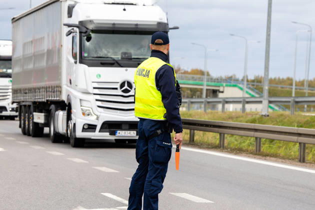 The meeting between Martynas Katelynas and Marcin Kierwinski at the Budzisko Border Control Point on October 5, 2026, in Budzisko Copyright: xTeodorasxBiliūnas BNSx