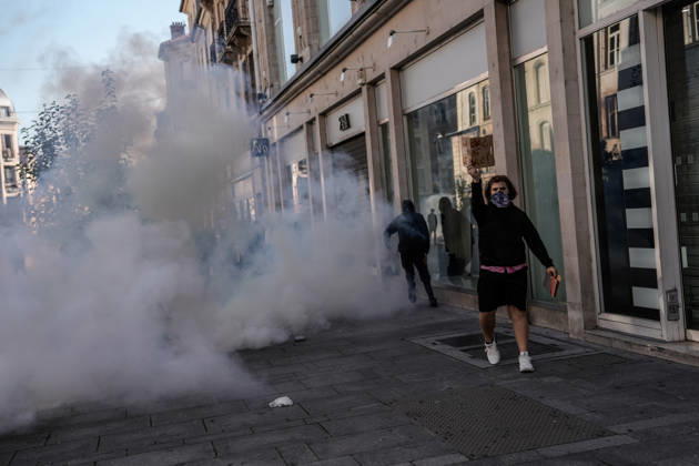 Student protests continue across France as up to 500 high schools close NANCY, FRANCE - OCTOBER 05: Demonstrators clash with police officers during a student protest in Nancy as demonstrations and blockades continue around several high schools, on October 05, 2026 in Nancy, France. Students are taking part in a nationwide high-school mobilization over school conditions and demands for greater education resources, while security units remain deployed around several locations in the city. Muhammed Said Tako Anadolu Nancy France. Editorial use only. Please get in touch for any other usage. Copyright: x2026xAnadoluxMuhammedxSaidxTakox