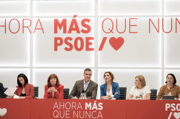 Sánchez Chairs the Meeting of the PSOE’s Federal Executive Committee The Prime Minister and Secretary-General of the PSOE, Pedro Sánchez, chairs the meeting of the PSOE’s Federal Executive Committee (CEF) at the PSOE headquarters in Ferraz on October 5, 2026, in Madrid, Spain. Sánchez announced today that he is dissolving Parliament and calling a general election for November 29. OCTOBER 5, 2026 Diego Radamé Madrid, Madrid, Spain  Copyright: xDiegoxRadamÃ sx 7822973