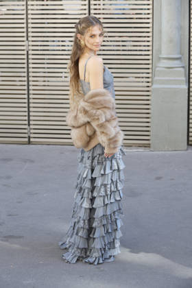 Guest at the Zimmermann Women’s Ready-to-Wear Spring Summer 2027 Collection fashion show during Paris Fashion Week on October 5, 2026. Christophe Aubert, Bestimage. Celebrities at the Zimmermann Women’s Ready-to-Wear Spring Summer 2027 Collection fashion show during Paris Fashion Week, October 5, 2026, Paris, France  Copyright: xChristophexAubertx xBestimagexChristophexAubertx xBestimagex