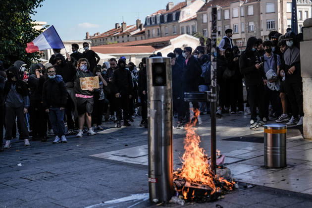 Student protests continue across France as up to 500 high schools close NANCY, FRANCE - OCTOBER 5: High school students stage a protest against current education conditions disrupt classes across the country in Nancy, France on October 5, 2026. Demonstrators pushed for expanded resources, improved school maintenance, smaller class sizes, and strategies to tackle staffing shortages. The countrywide action disrupted learning at roughly 400 to 500 high schools, which experienced full or partial class suspensions. Muhammed Said Tako Anadolu Nancy France. Editorial use only. Please get in touch for any other usage. Copyright: x2026xAnadoluxMuhammedxSaidxTakox