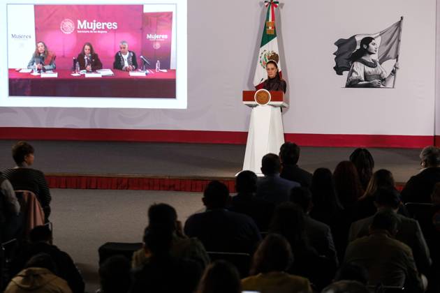 October 5, 2026: TO-45353- Ciudad de M& xe9;xico. 2026-10 -05. Claudia Sheinbaum Pardo, President of Mexico, during the daily morning press conference in the Treasury Room of the National Palace in Mexico City. Alejandro God& xcd;nez Clasos.com.mx - ZUMAcs4_ 20261005_faa_cs4_078 Copyright: xAlejandroxGod& Xed;Nezx