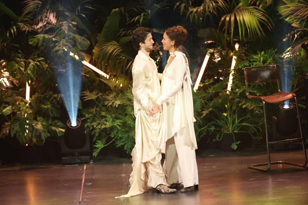 FIRST STEPS 2026 Hosts Malaya and Maximilian Presenting an award on stage at the FIRST STEPS 2026 awards ceremony at the Theater des Westens in Berlin Copyright: xEventpressxFuhrx