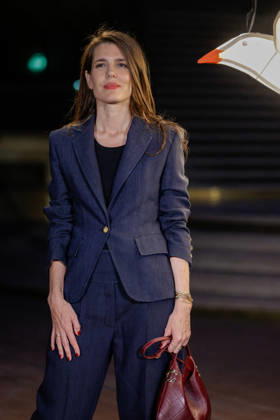 Charlotte Casiraghi at the photocall for the Chanel Spring Summer 2027 Women’s Ready-to-Wear Collection show during Paris Fashion Week (PFW) at the Grand Palais in Paris, France, on October 5, 2026. Olivier Borde, Bestimage. Photocall at the Chanel Women’s Ready-to-Wear Spring Summer 2027 show as part of Paris Fashion Week on October 5, 2026, in Paris, France. Paris, France Copyright: xOLIVIERxBORDEx xBESTIMAGExOLIVIERxBORDEx xBESTIMAGEx
