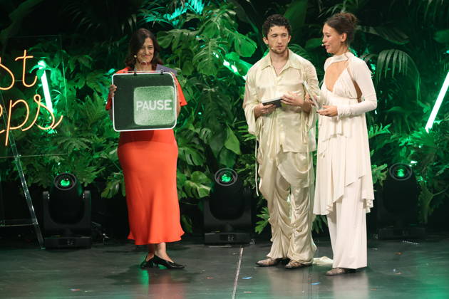 FIRST STEPS 2026: Hosts Malaya and Maximilian; Screenplay Laudation by Leila Hamid; Award Ceremony on Stage at the FIRST STEPS 2026 Awards at the Theater des Westens in Berlin Copyright: xEventpressxFuhrx