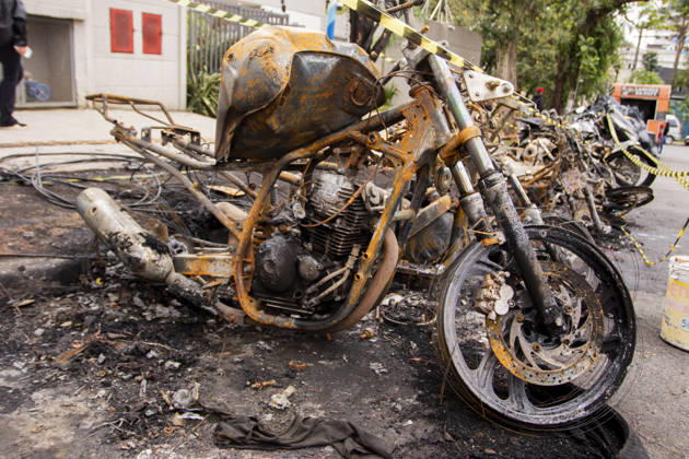 SaO PAULO, SP - 05.10.2026: QUEDA DE CABOS CAUSA INCÃªNDIO EM SaO PAULO - The fall of high-voltage power lines caused a large fire in Sao Paulo. Likely due to the rain, storm, and winds this past weekend in the southern part of the city, high-voltage power lines belonging to the electricity company Enel broke, causing a fire that engulfed numerous vehicles, including several motorcycles and a car. The vehicles were completely destroyed by the fire. All vehicles were parked legally on the street when the accident occurred. The owners are in talks with Enel to determine responsibility and compensation. The event took place on Rua Cannes, in the Veleiros neighborhood, near Capela do Socorro, Sao Paulo, on October 5, 2026. x3025749x  VanxCampos