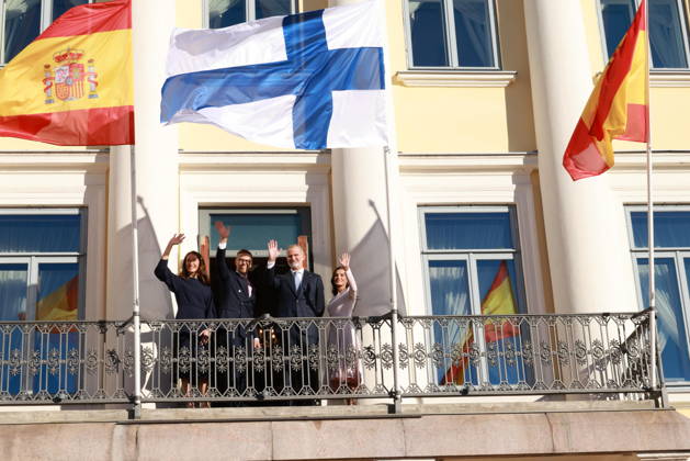October 6, 2026, Espoo, Espoo, Finland: President ALEXANDER STUBB and his spouse SUZANNE INNES-STUBB welcome King FELIPE VI and Queen LETIZIA of Spain during the official welcoming ceremony marking the start of the royal couple s state visit to strengthen bilateral relations. Espoo Finland - ZUMAt172 20261006_zip_t172_012 Copyright: xJosexTabaresx