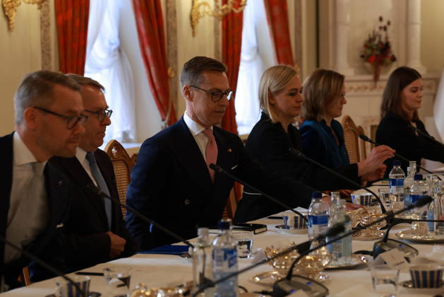 October 6, 2026, Espoo, Espoo, Finland: President ALEXANDER STUBB and his spouse SUZANNE INNES-STUBB welcome King FELIPE VI and Queen LETIZIA of Spain during the official welcoming ceremony marking the start of the royal couple s state visit to strengthen bilateral relations. Espoo Finland - ZUMAt172 20261006_zip_t172_025 Copyright: xJosexTabaresx