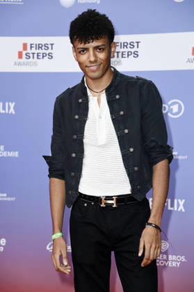 Louis Philippson at the 27th First Steps Awards ceremony in 2026 at the Theater des Westens in Berlin, October 5, 2026 Foto:xN.xKubelkax xFuturexImagex first_steps_6204