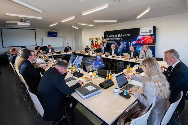 THURINGIA STATE GOVERNMENT HOLDS ITS FIRST SECUR Copyright: SaschaxFromm doc87wrs4nvkee14yvebk4k ,EDITORIAL USE ONLY Copyright: SaschaxFromm