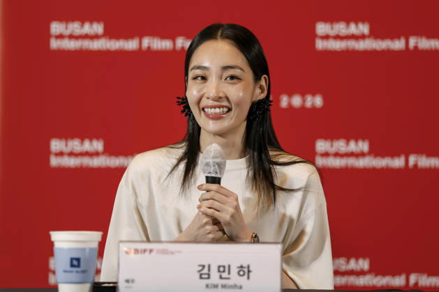 The Table: Day and Night cast at Busan International Film Festival South Korean actor Kim Min-ha speaks during a press conference for The Table: Day and Night, the opening film of the 31st Busan International Film Festival (BIFF), at the Busan Cinema Center in Busan, South Korea, on October 06, 2026. Busan South Korea Copyright: xMatrixxImages JungxUi-Chelx