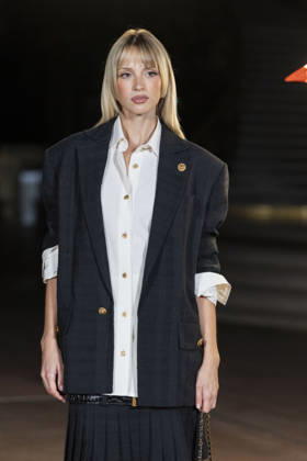 Angèle at the photocall for the Chanel Spring Summer 2027 collection at the Grand Palais in Paris on October 5, 2026. Olivier Borde, Bestimage. Photocall for the Chanel Spring Summer 2027 collection at the Grand Palais in Paris on October 5, 2026. Paris, France Copyright: xOLIVIERxBORDEx xBESTIMAGExOLIVIERxBORDEx xBESTIMAGEx