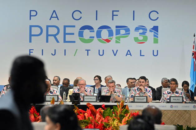 ANTHONY ALBANESE PRECOP MEETING, Australia™s Prime Minister Anthony Albanese and Minister for Climate Change Chris Bowen at a Plenary Meeting during Pre-Cop31 meeting in Fiji, Tuesday, October 6, 2026. ( NO ARCHIVING NADI Fiji  Copyright: xMICKxTSIKASx 20261006110729383719
