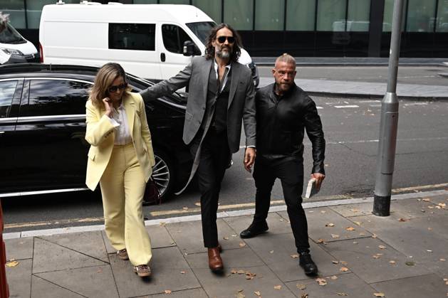 Russell Brand arrives at court for a preliminary hearing LONDON, UNITED KINGDOM - OCTOBER 6: British comedian and actor Russell Brand arrives at Southwark Crown Court for a preliminary hearing regarding rape and sexual assault charges in London, United Kingdom on October 6, 2026. Rasid Necati Aslim Anadolu London United Kingdom. Editorial use only. Please get in touch for any other usage.  Copyright: x2026xAnadoluxRasidxNecatixAslimx