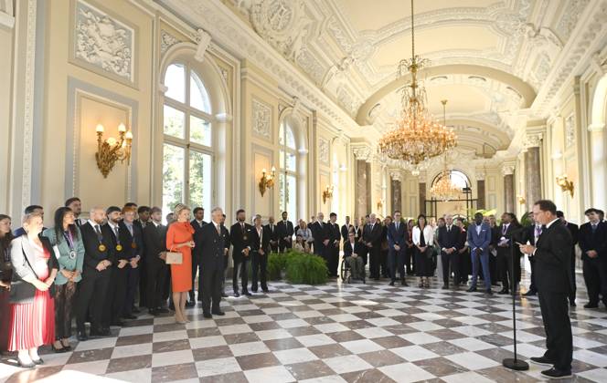 King Philippe and Queen Mathilde receive the Belgian athletes (2025-2026) BRUSSELS, BELGIUM - OCTOBER 06 : King Philippe and Queen Mathilde are hosting a reception at Laeken Castle for Belgian athletes who have distinguished themselves over the past two years. Among them are athletes who have won a medal at a European or World Championship in an Olympic or Paralympic sport, as well as those who have achieved an exceptional performance on the world stage on October 6, 2026 in Brussels, Belgium, 06 10 2026 Brussels Belgium  Copyright: xDidierxLebrunx