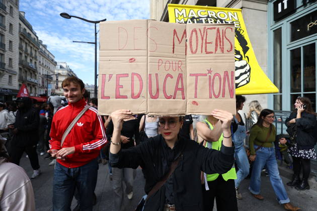 Student Demonstration - Paris Students have begun marching towards Gare de Lyon to protest against the current state of public education, once again, on October 6, 2026, in Paris, France. Today’s march is planned to go from Gare de Lyon to Place de la République. Photo by Raphael Lafargue ABACAPRESS.COM Paris France Copyright: xLafarguexRaphael ABACAx