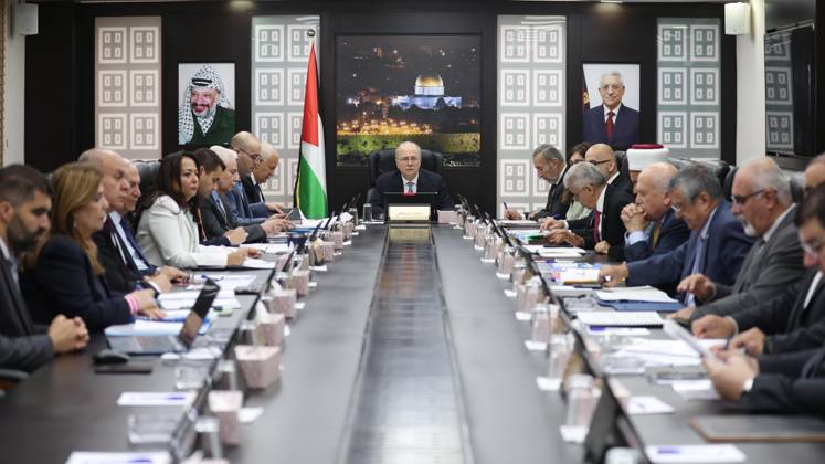 Palestinian Prime Minister Chairs Weekly Cabinet Meeting in Ramallah Palestinian Prime Minister Mohammad Mustafa chairs the weekly cabinet meeting in Ramallah, in the West Bank, on October 6, 2026. Mustafa renewed his directives to government institutions to intensify their response to citizens’ needs, while the cabinet warned of the continuing humanitarian suffering in the Gaza Strip as the war approaches its fourth year and called for increased entry of humanitarian and relief aid. Photo by Prime Minister Office apaimages Ramallah West Bank Palestinian Territory 061026_Ramallah_PMO_00(2) Copyright: xapaimagesxPrimexMinisterxOfficex xapaimagesx
