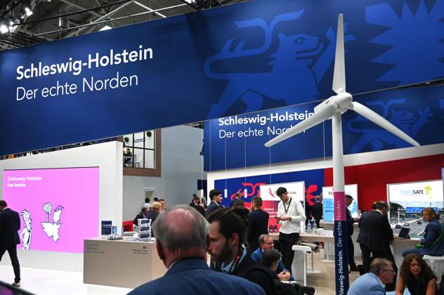 EXPO REAL 2026 is currently taking place at the Messe München exhibition grounds. It is Europe s largest international trade fair for real estate, investment, and infrastructure. Photo: Schleswig-Holstein booth