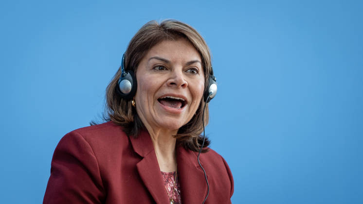 Laura Chinchilla Miranda, President of Costa Rica and Co-Chair of the ENSK Federal Press Conference in Berlin: Presentation on the North-South Commission on Development Policy (ENSK), Berlin, Germany, Federal Press Conference Building