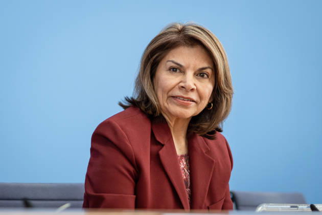 Laura Chinchilla Miranda, President of Costa Rica and Co-Chair of the ENSK Federal Press Conference in Berlin: Presentation on the North-South Commission on Development Policy (ENSK), Berlin, Germany, at the Federal Press Conference Building