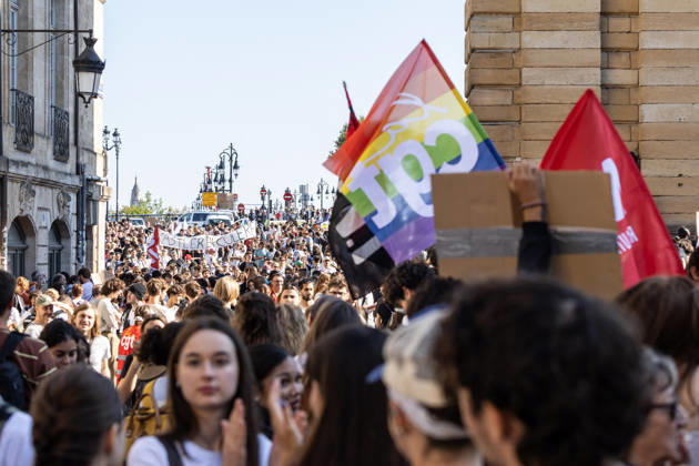 Students Demonstration Over Education Conditions - Bordeaux High school students demonstrate in the streets during a nationwide mobilization calling for more resources and improved conditions in school, in Bordeaux, France, on October 6, 2026. Photo by Margot Le Gonidec ABACAPRESS.COM Bordeaux France  Copyright: xLexGonidecxMargot ABACAx