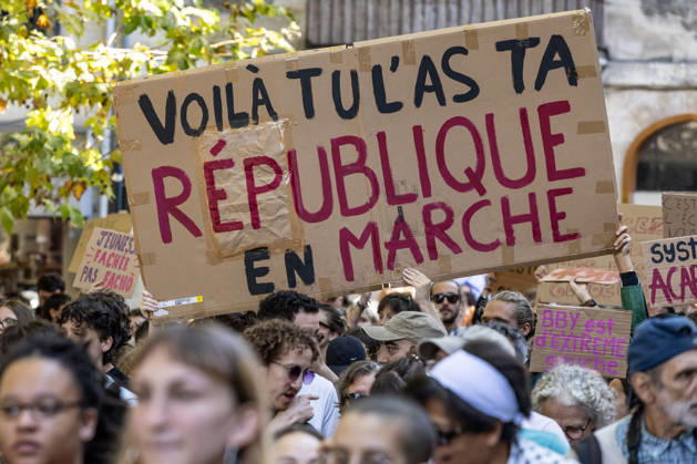 Students Demonstration Over Education Conditions - Bordeaux High school students demonstrate in the streets during a nationwide mobilization calling for more resources and improved conditions in school, in Bordeaux, France, on October 6, 2026. Photo by Margot Le Gonidec ABACAPRESS.COM Bordeaux France  Copyright: xLexGonidecxMargot ABACAx